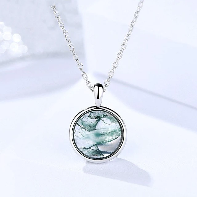 Serene Pendant Necklace